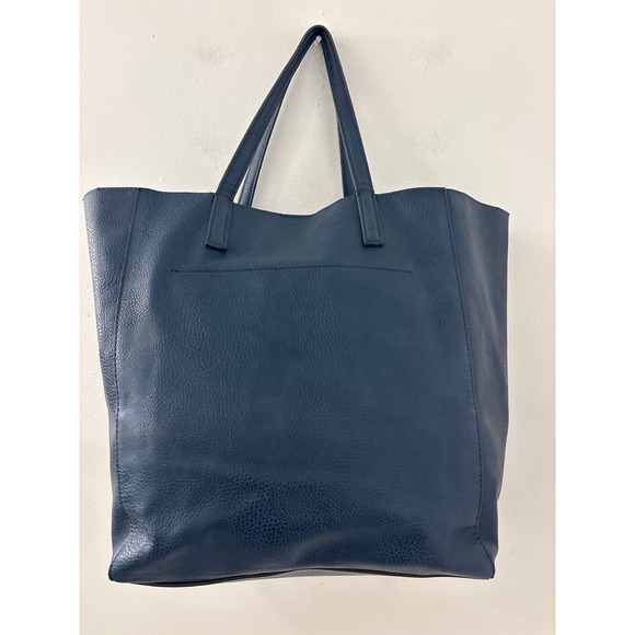 Sold - Picture 3 of 6